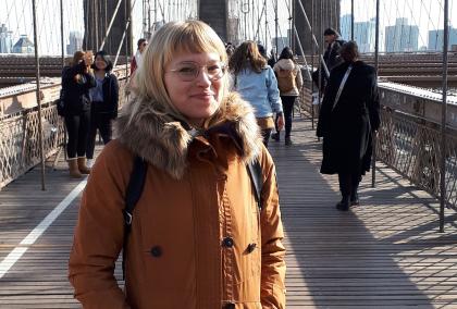 Veera Laine on Brooklyn Bridge during a cold day