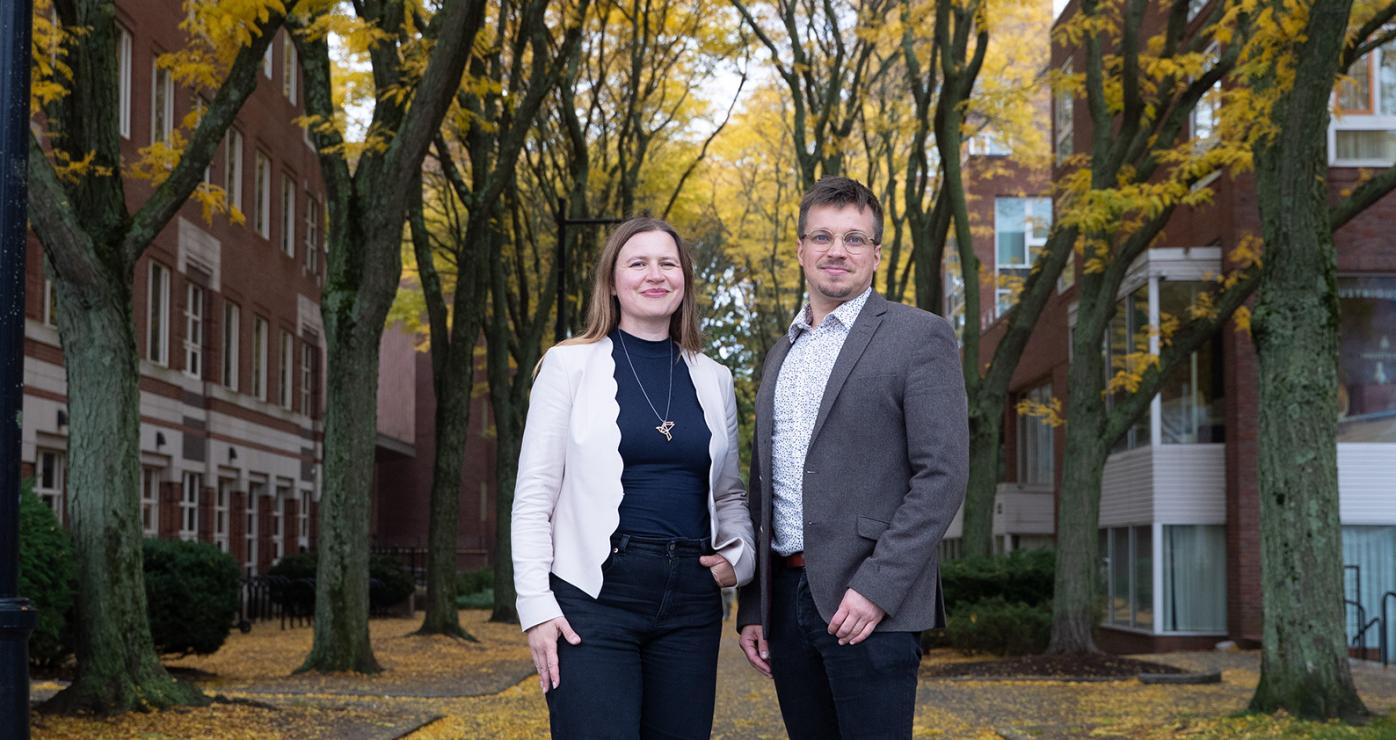 Alexandra Middleton and Juho Kähkönen at Harvard University campus. Photo by Elizabeth Hanlon