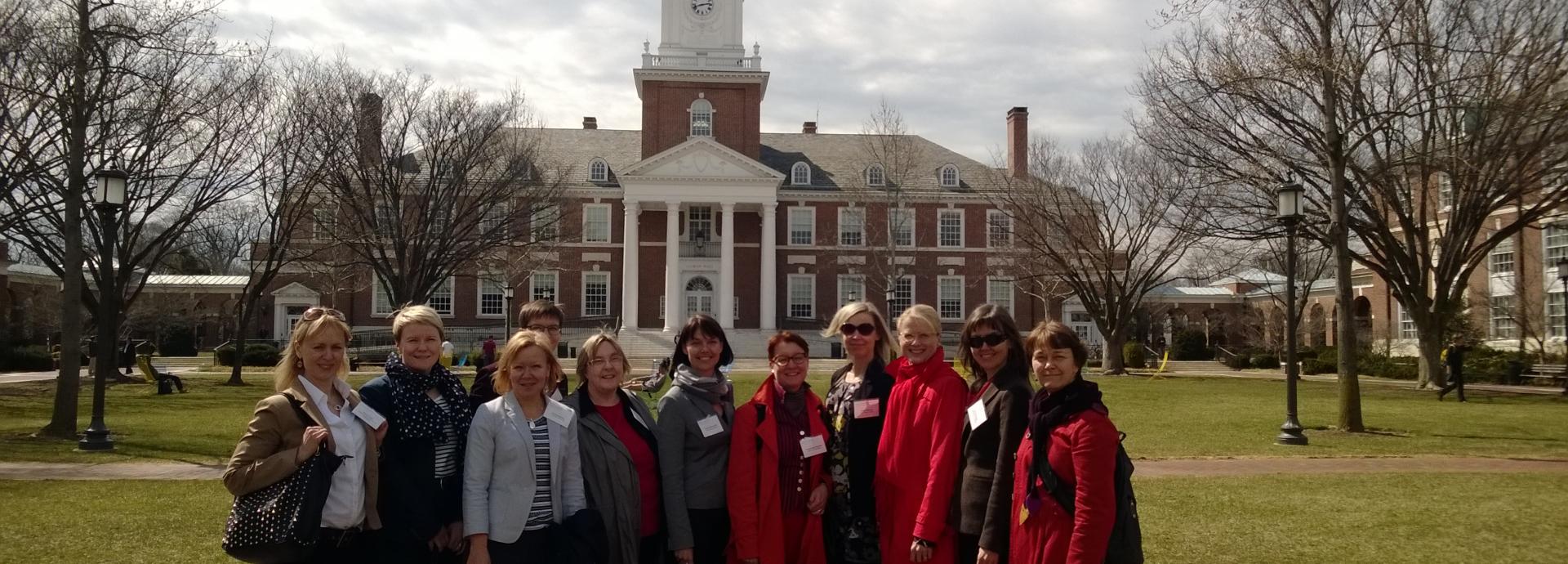 2014 Communications and Community Relations Study Tour participants