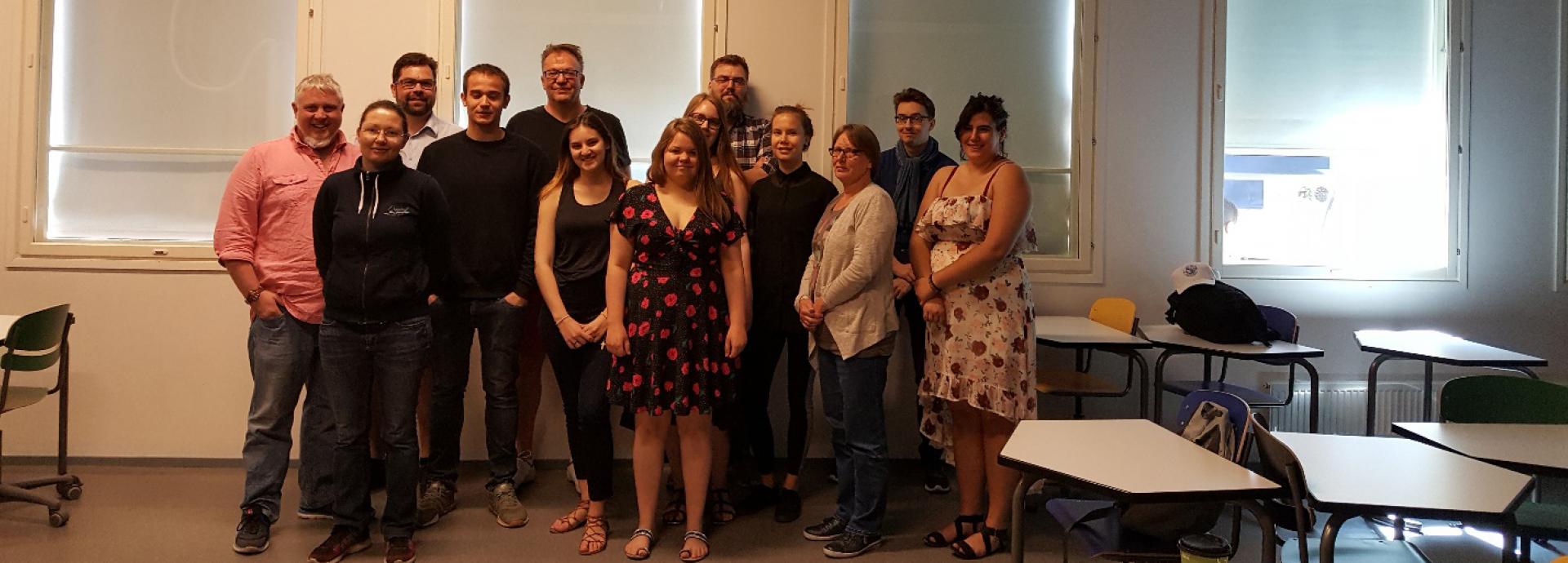 Fulbright Specialist Nate Bickford with his class of biology students.