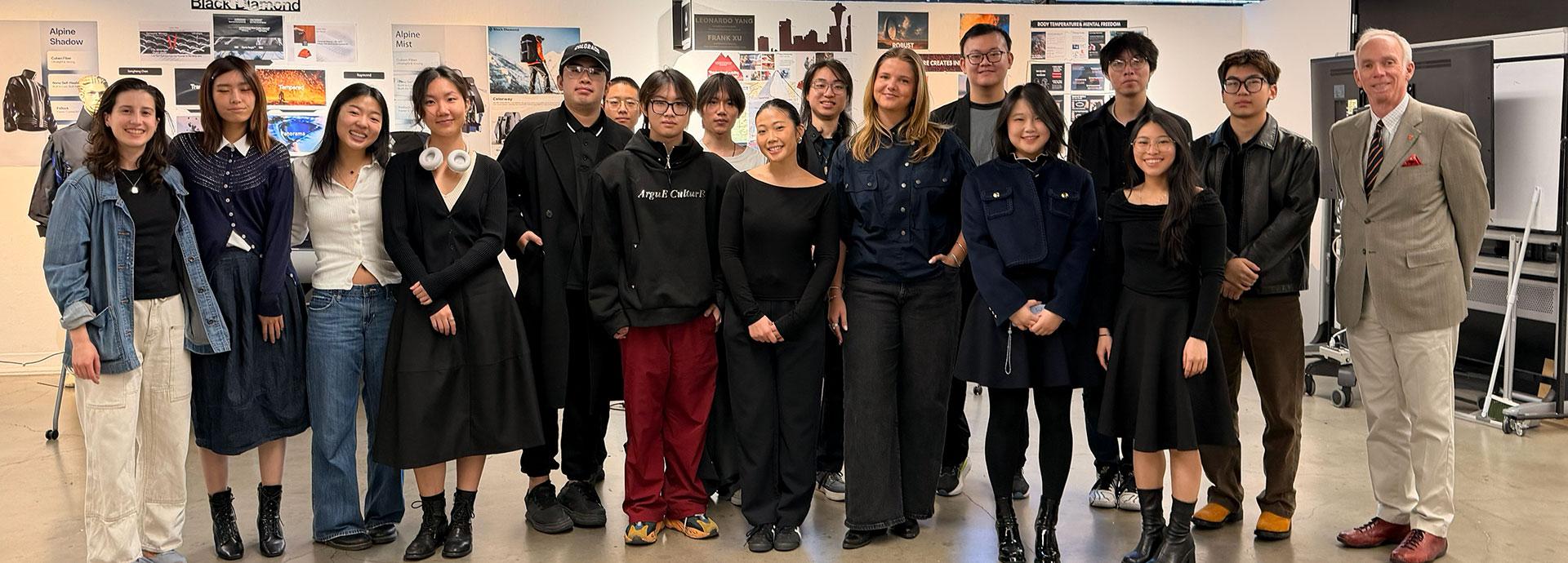 Group photo of Sara Talka with her course friends