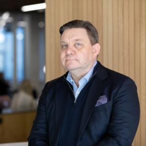 headshot of Ilkka Lakaniemi