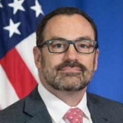 Headshot of Ian Campbell